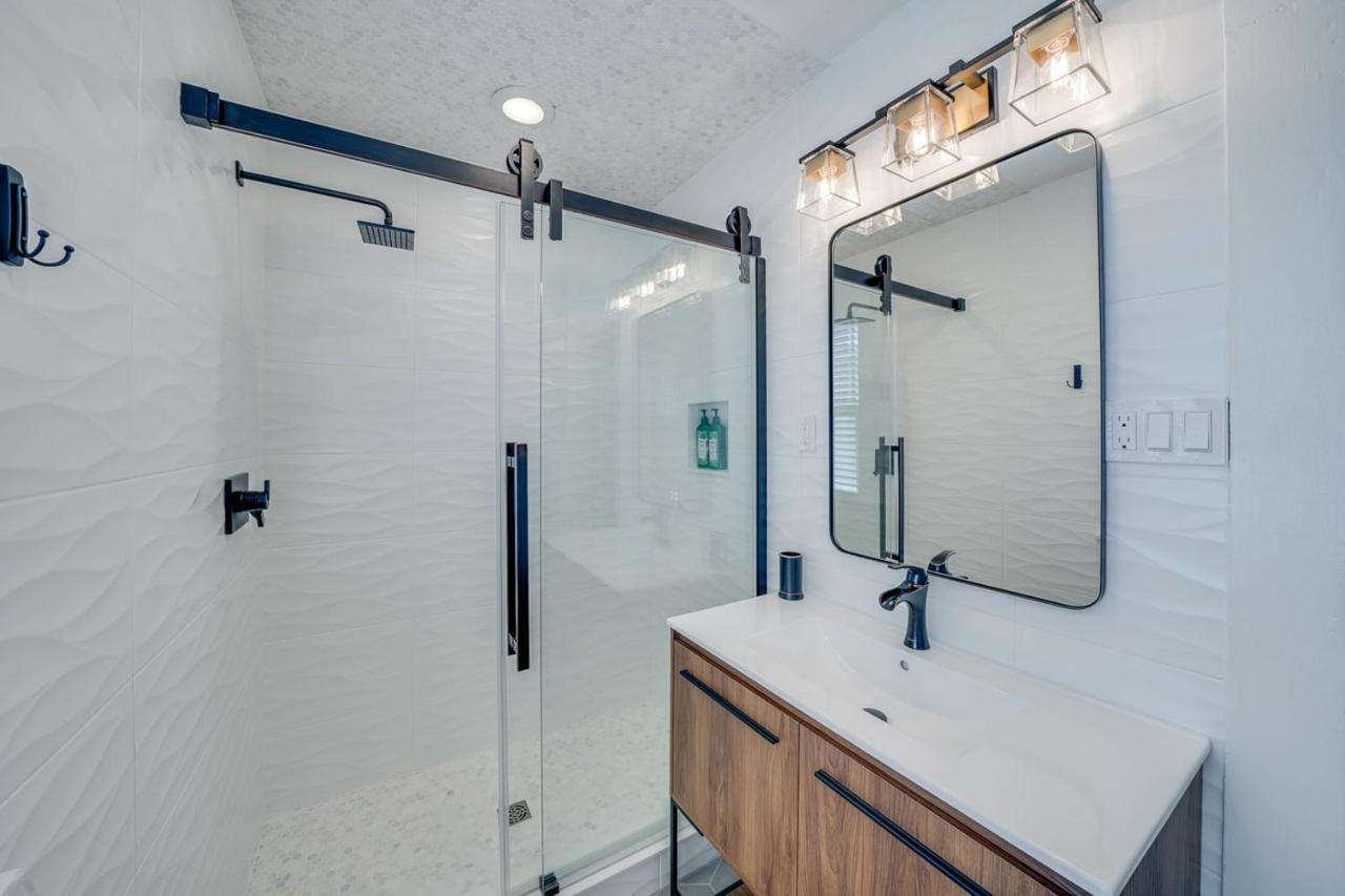 Updated Early 1900S 2Br Cottage Walking Distance To Downtown With Onsite Parking St. Augustine Exteriér fotografie